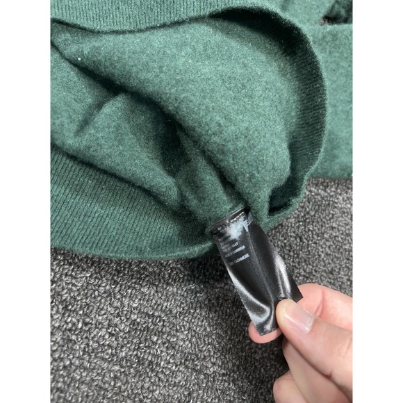 Uniqlo Sweater Women's Large Green 100% Cashmere Pullover Crewneck Preppy - Picture 4 of 6